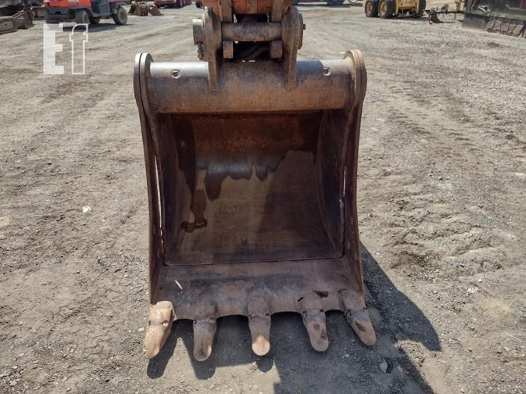 2007-hitachi-zx135us-image-15
