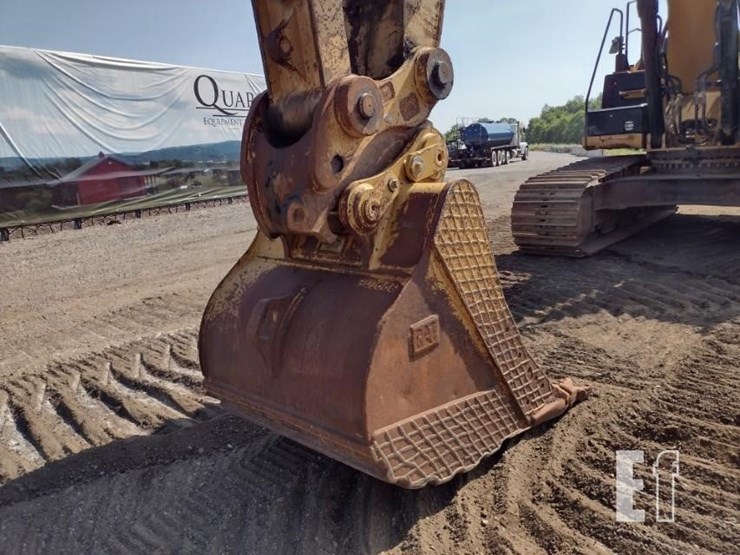 2011-caterpillar-336e-image-17