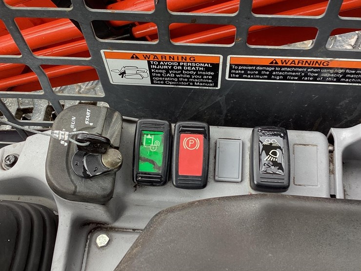 2020-kubota-svl95-2s-image-18