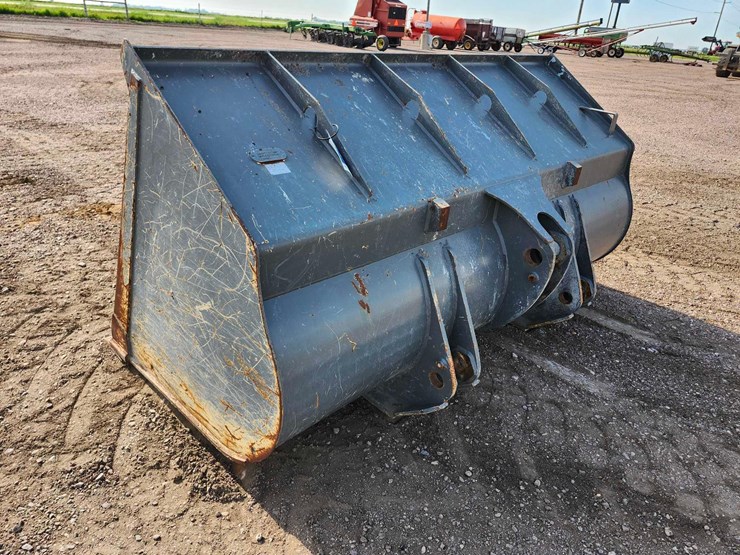 2022-liebherr-l538-bucket-image-4
