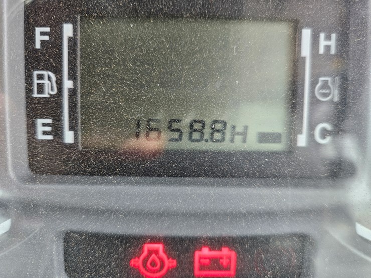 2013-massey-ferguson-4608-image-10