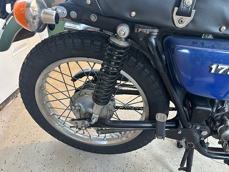 1972-honda-175-motorcycle-image-14
