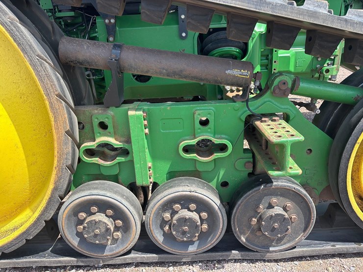 2012-john-deere-8335rt-image-14