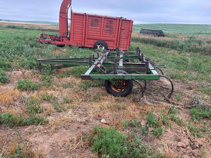 john-deere-100-image-6