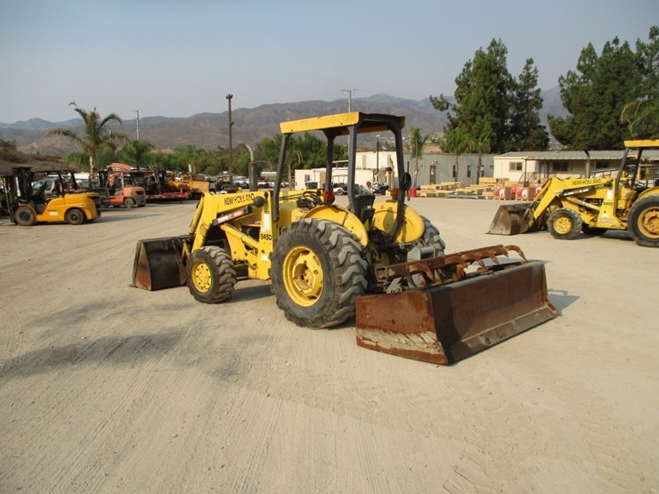 new-holland-545d-image-4