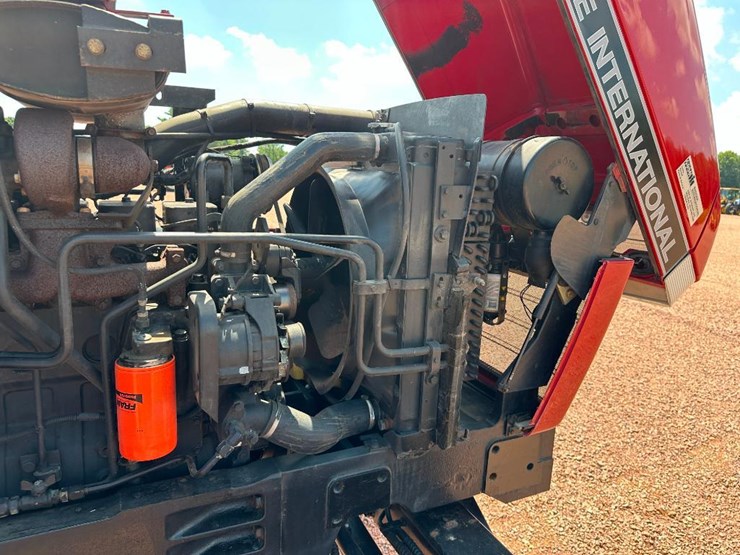1990-case-ih-5140-image-37