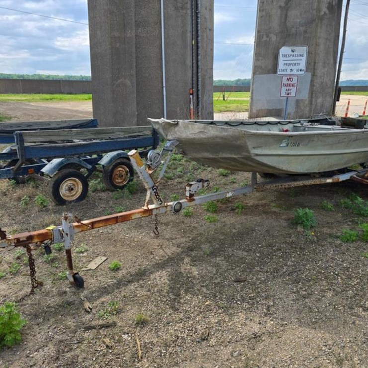 #2607 • Sea Ark 17' Aluminum Boat