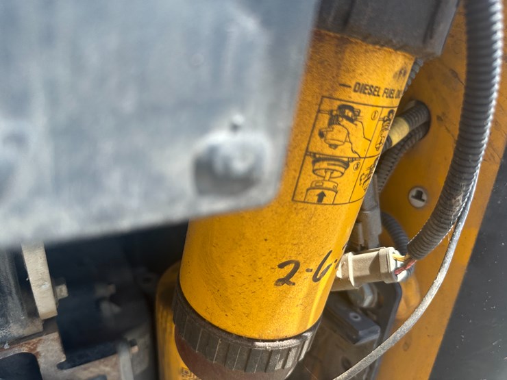 jcb-320t-image-37