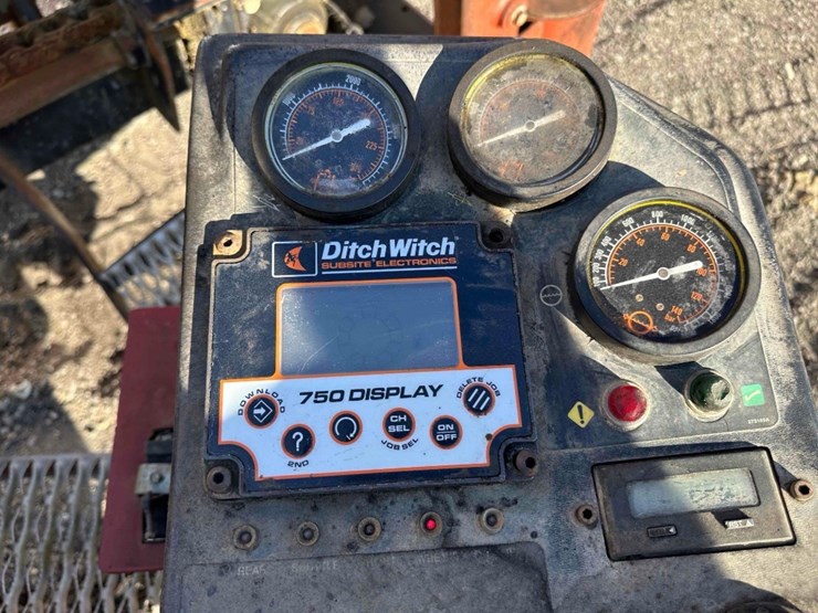 2001-ditch-witch-jt1720-image-24