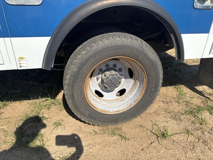 2019-ford-f550-xl-image-9