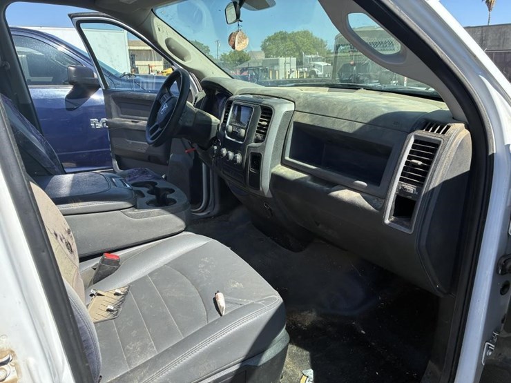 2016-dodge-ram-1500-image-9