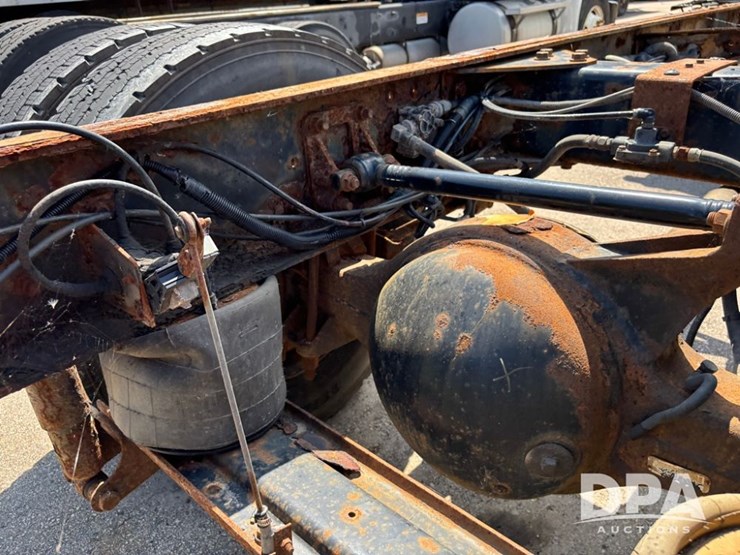 2012-international-durastar-4400-image-33