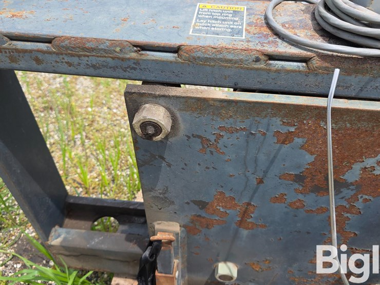 h-r-manufacturing-cat-3-w-navigation-system-image-12
