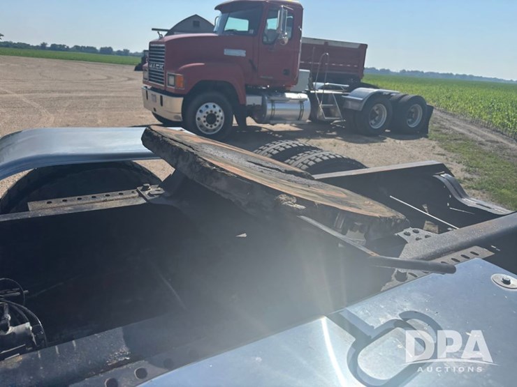 2006-mack-chn613-image-49