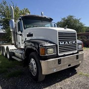 #300 • 2006 Mack Tipple Axle Semi Truck