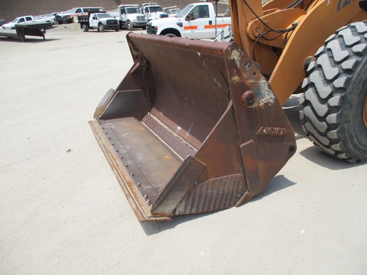 2004-case-721d-image-12