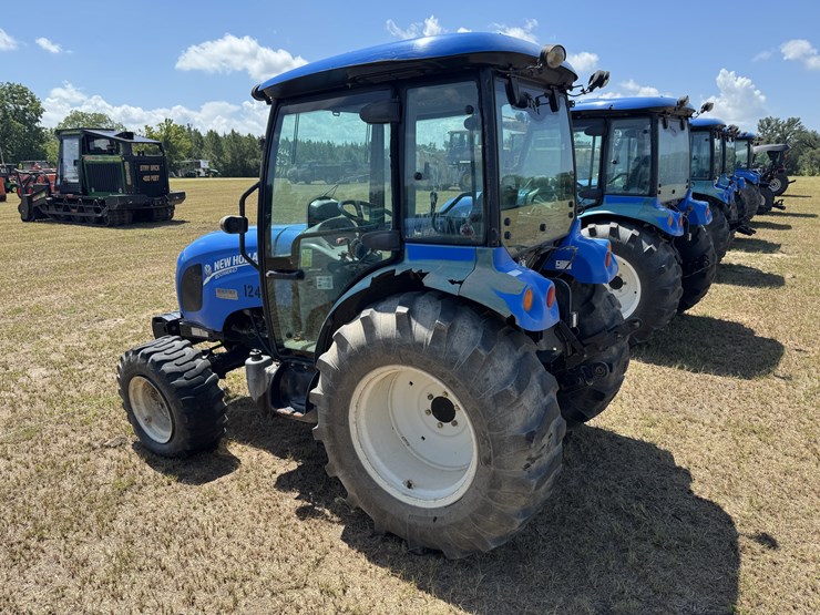 new-holland-boomer-47-image-7