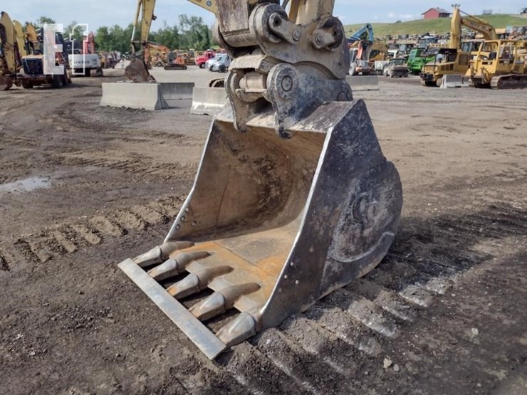 2013-caterpillar-329el-image-19