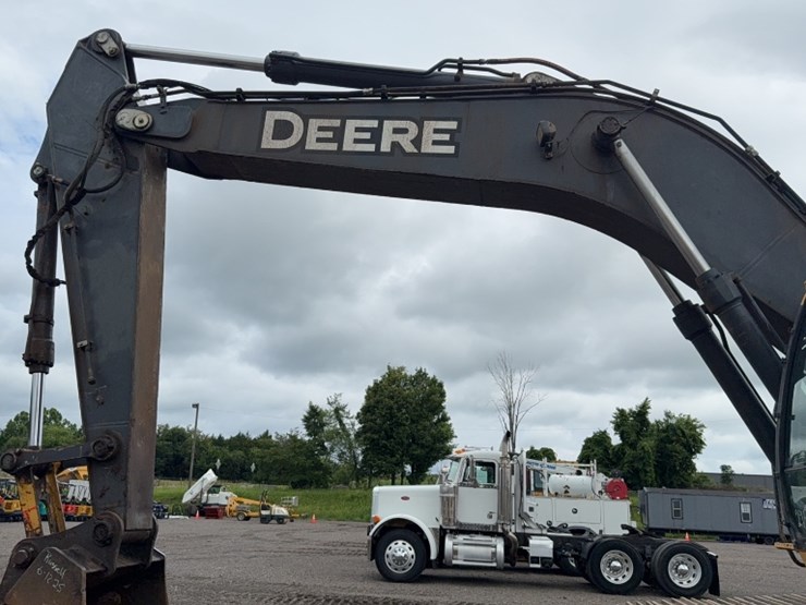 deere-350d-lc-image-16