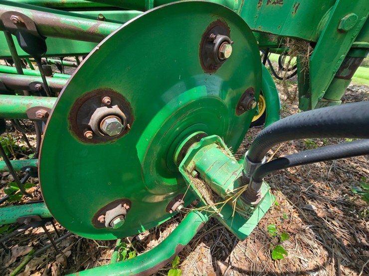john-deere-700-image-25