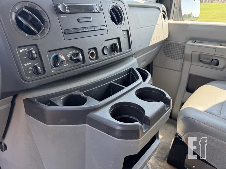 2012-ford-e250-image-18