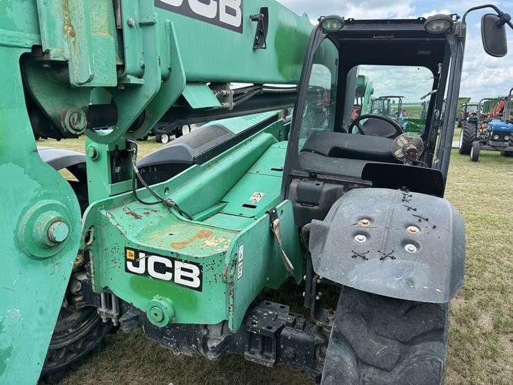 jcb-509-42-image-11
