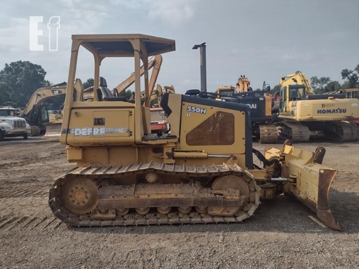 deere-550h-lt-image-3