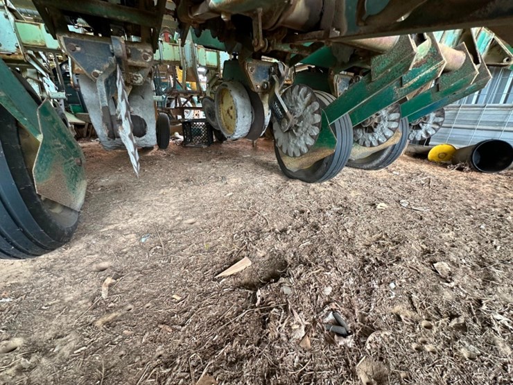 john-deere-7000-image-3