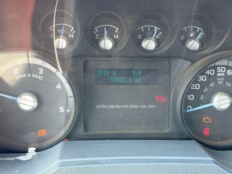 2015-ford-f750-xl-image-32