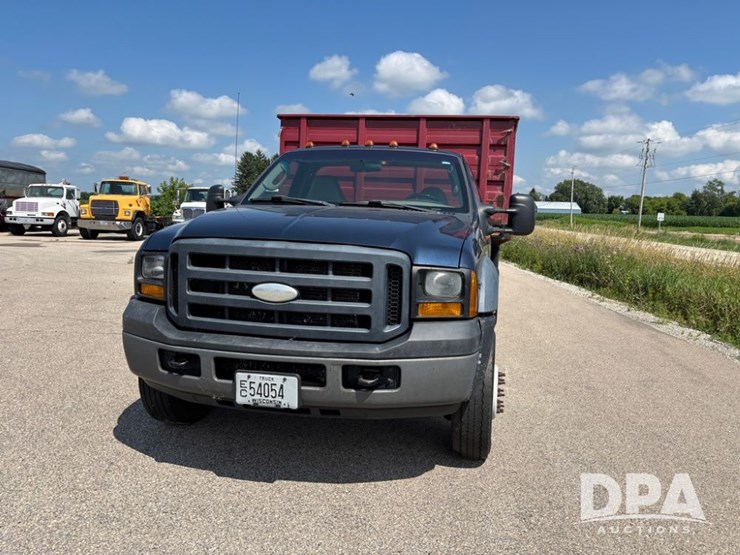 2006-ford-f450-image-3