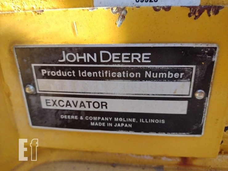 2006-deere-35d-image-5