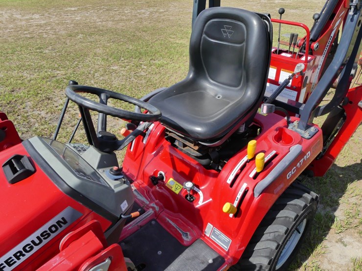 massey-ferguson-gc1710-image-12