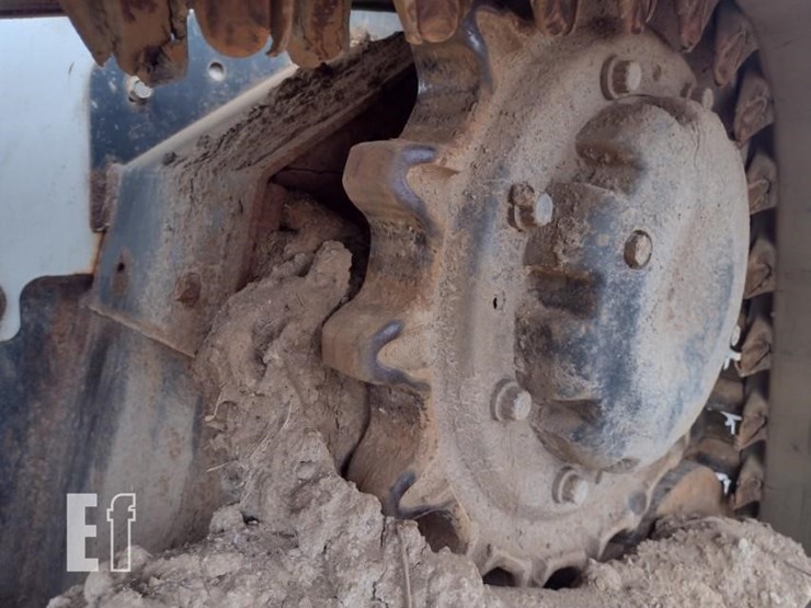 2022-bobcat-t770-image-23