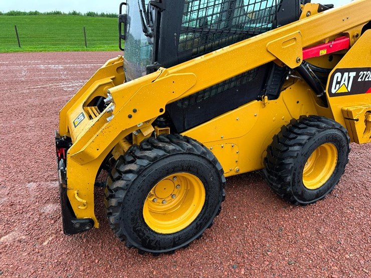 2018-caterpillar-272d2-image-11