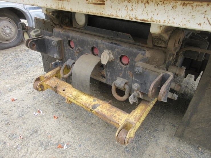 2009-international-7400-image-15