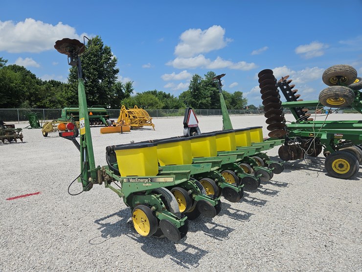 john-deere-7200-image-6