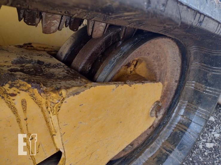 2022-caterpillar-259d3-image-33