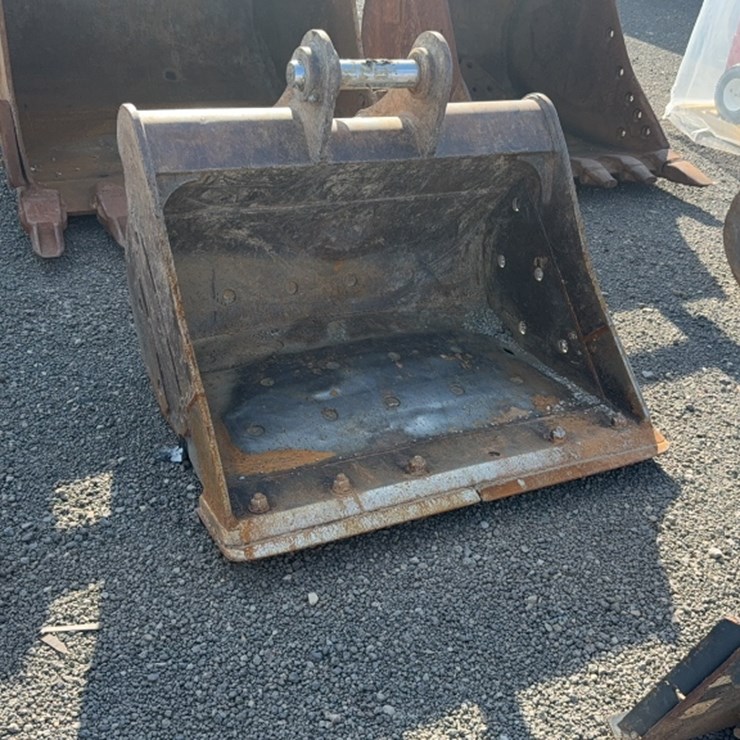 #2030 • 48" EXCAVATOR SMOOTH BUCKET