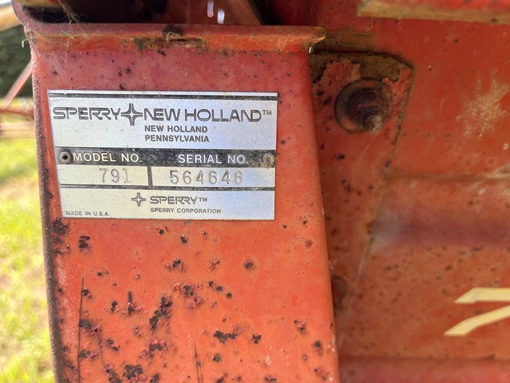 new-holland-791-image-23