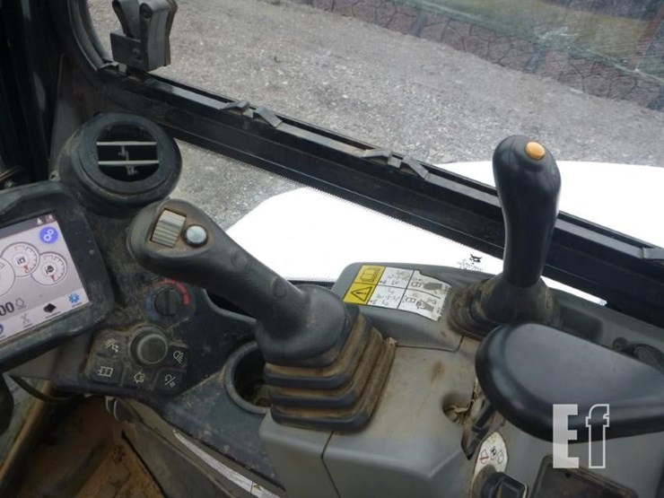2021-bobcat-e50r2-image-9