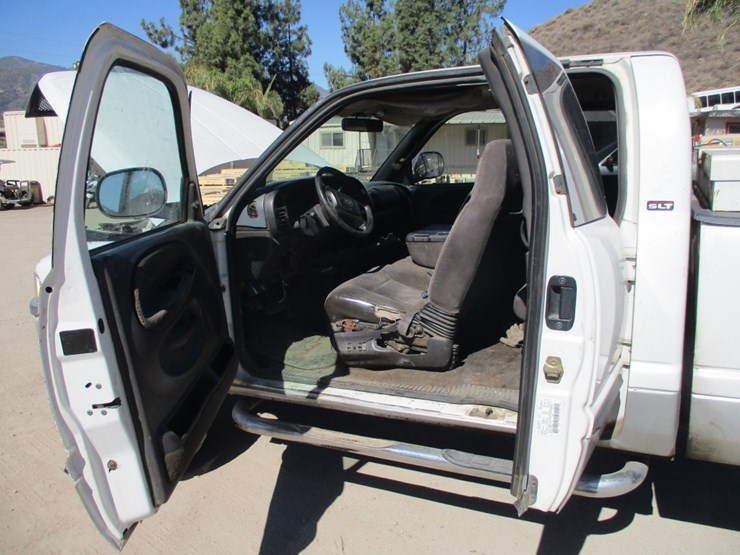 2002-dodge-ram-2500-image-12