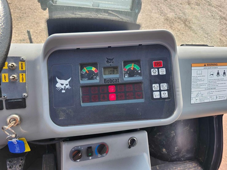 2003-bobcat-tool-cat-image-18