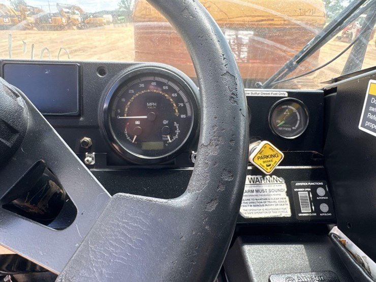2014-mack-leu613-image-29