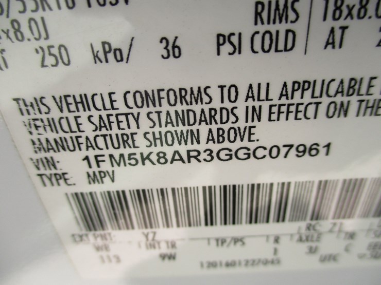 2016-ford-explorer-image-16