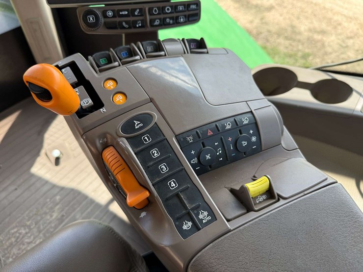 2021-john-deere-9570rx-image-87