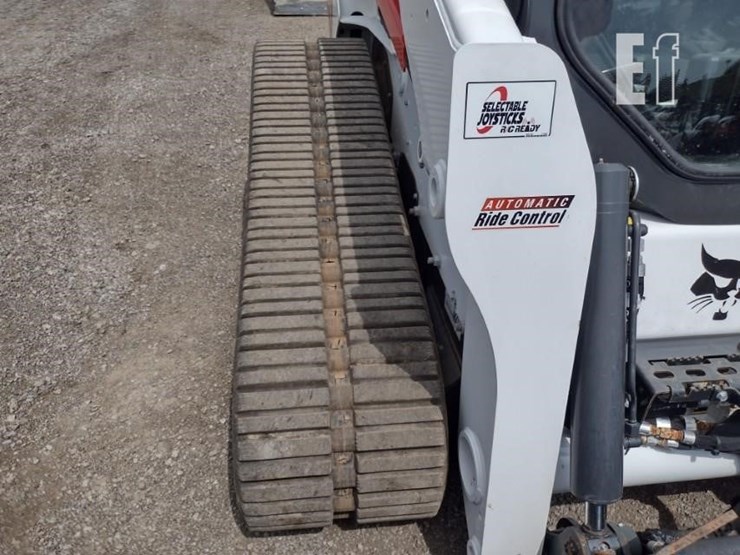 2023-bobcat-t770-image-36
