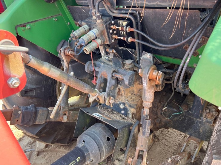 2004-john-deere-5320-image-18