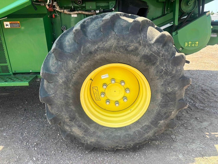 2013-john-deere-s680-image-12