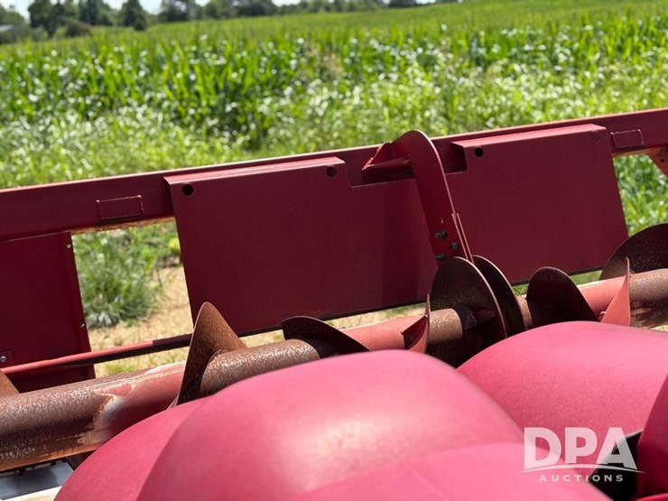2010-case-ih-3412-image-33