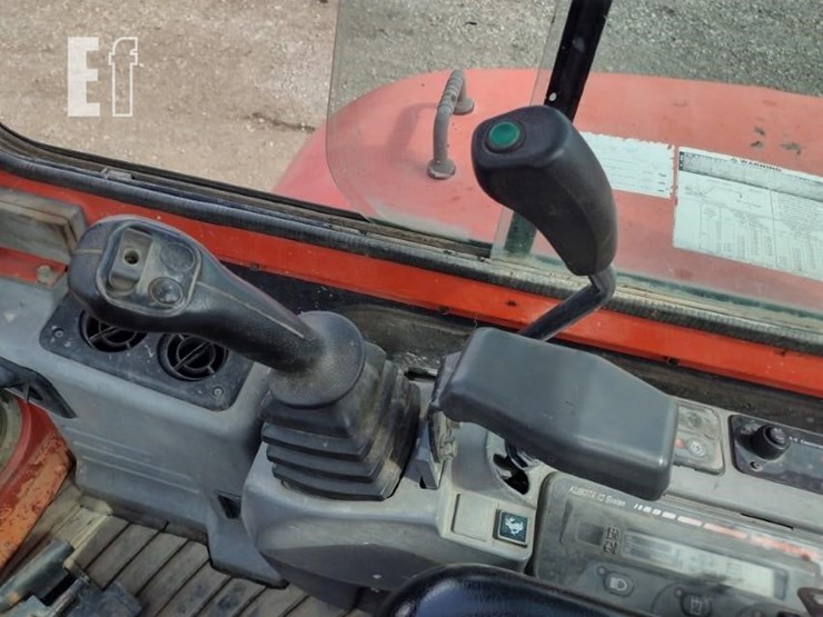 kubota-kx040-4-image-8
